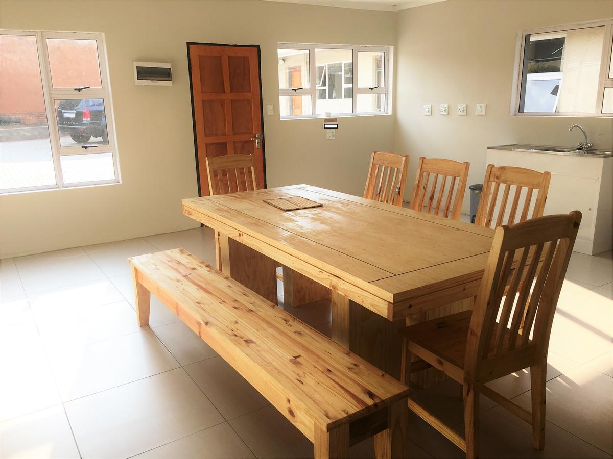 Bed and Breakfast Afrikawisa At O.R. Tambo International Airport Kempton Park Exterior foto